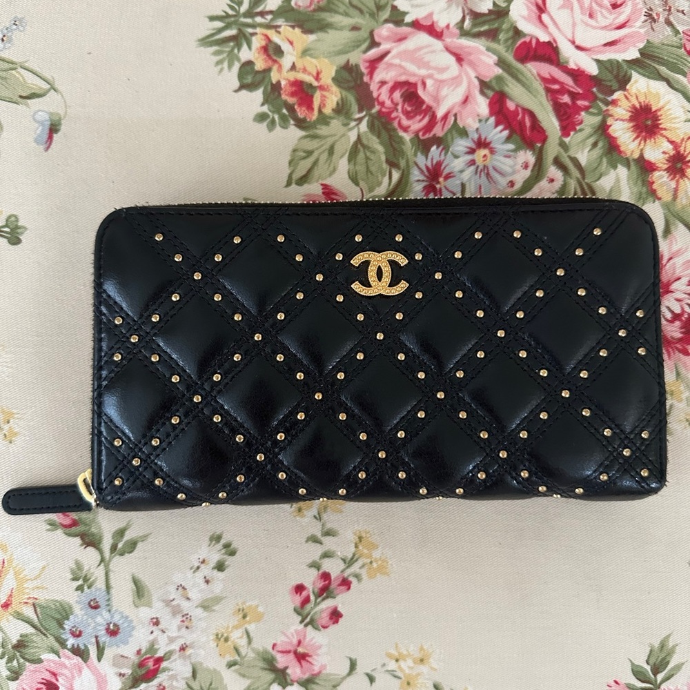 Authentic Chanel Black Leather Wallet.